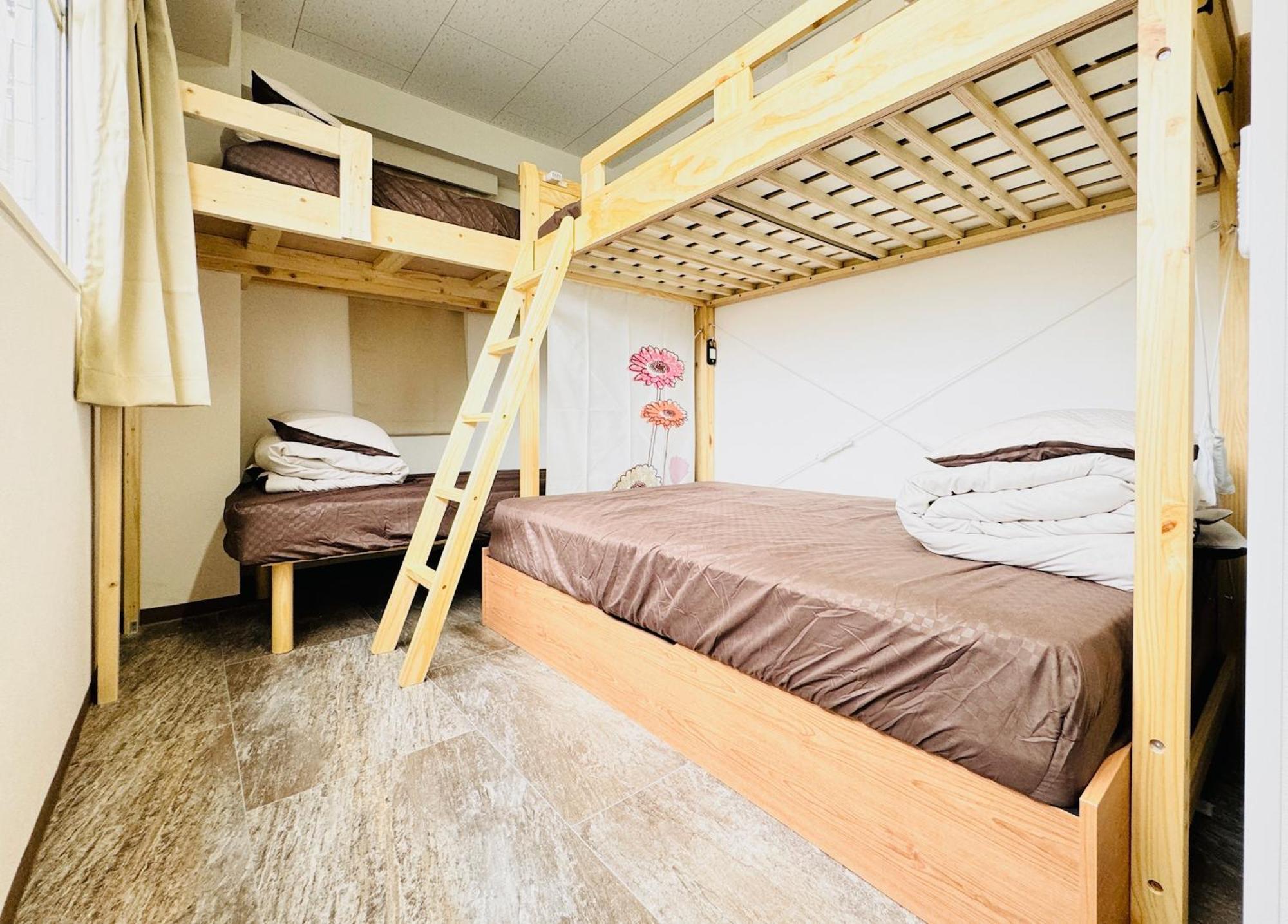 Guest House B'S Fiveⅱ Oszaka Kültér fotó